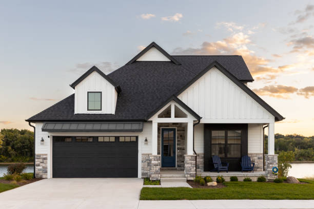 Best Roof Moss and Algae Removal  in Canton, MO